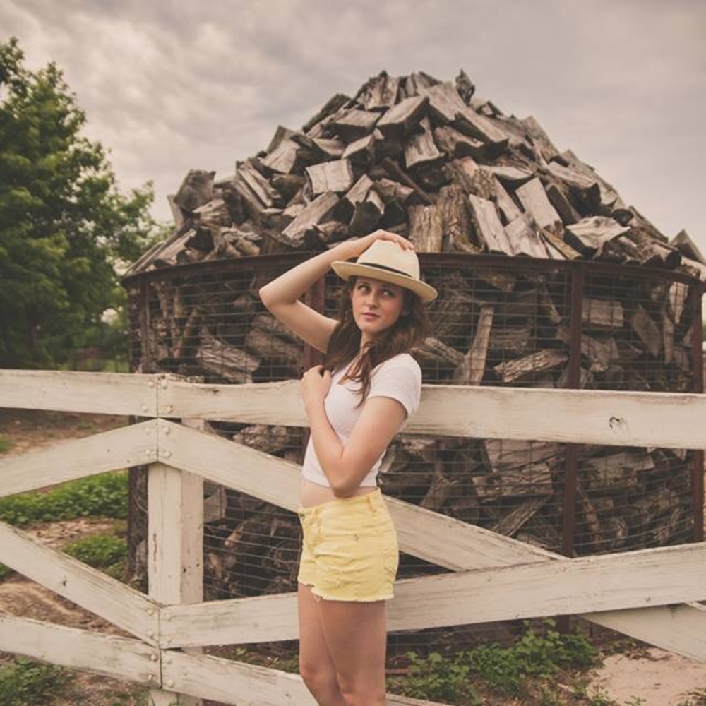 Meet your Posher, Kara